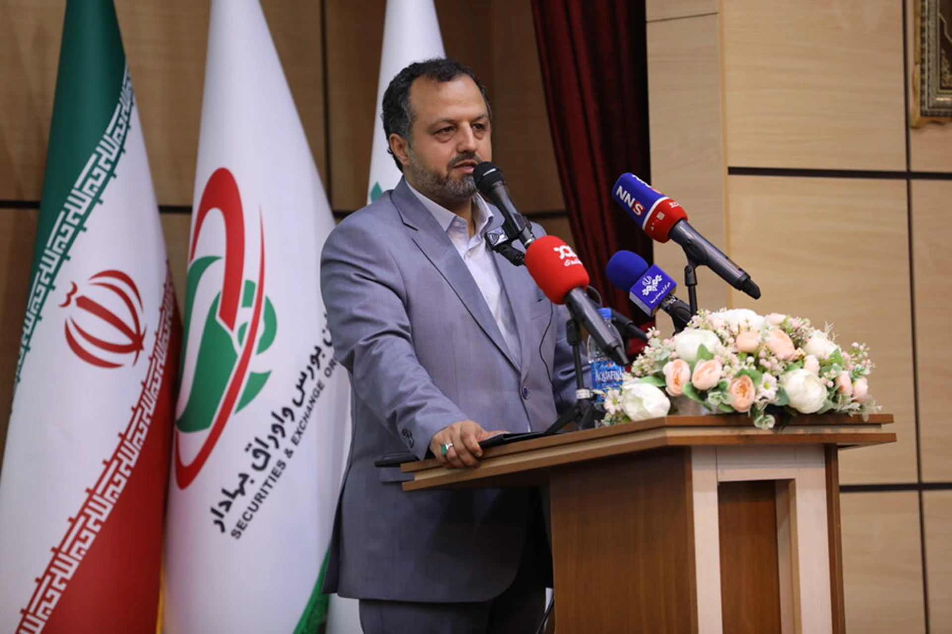 وزیر اقتصاد در نهمین همایش مالی و اسلامی مطرح کرد: کارآمد شدن نظام تامین مالی و عدالت اقتصادی در برنامه هفتم توسعه